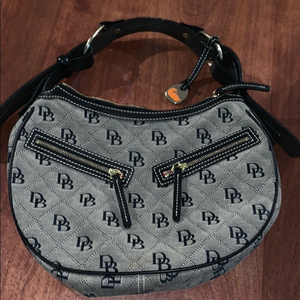Dooney & Bourke black and grey handbag
